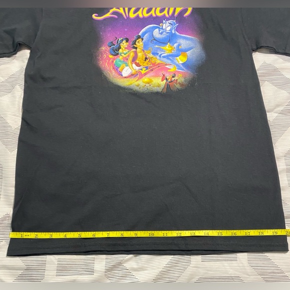 🌸Nwt Disney Aladdin Sz Medium Tee Black - Picture 10 of 10